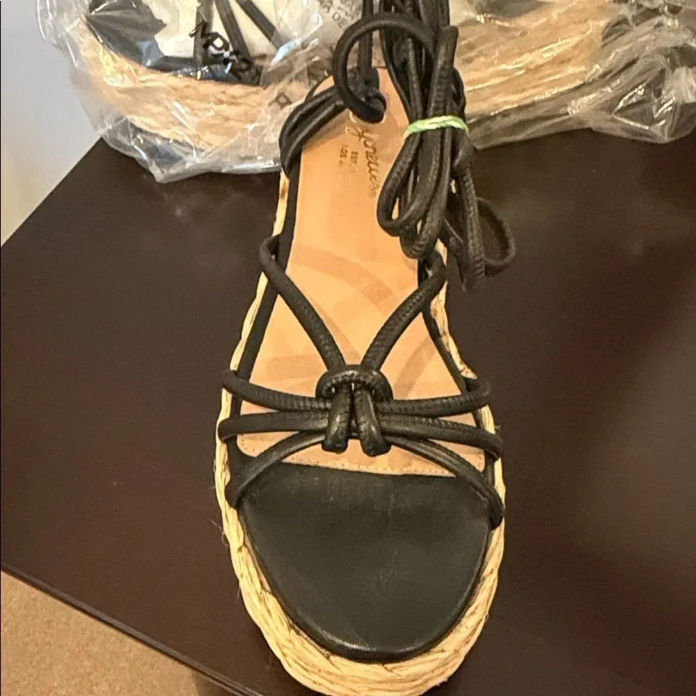 NWT. Seychelles Black Espadrille “Made for This” Wedge Sandals